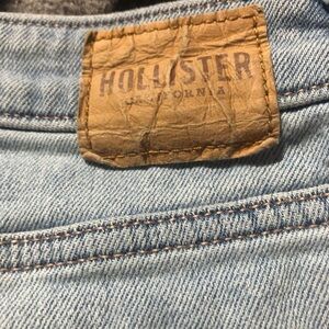 Hollister Light Wash High-Rise Vintage Straight Jeans - Light Blue
